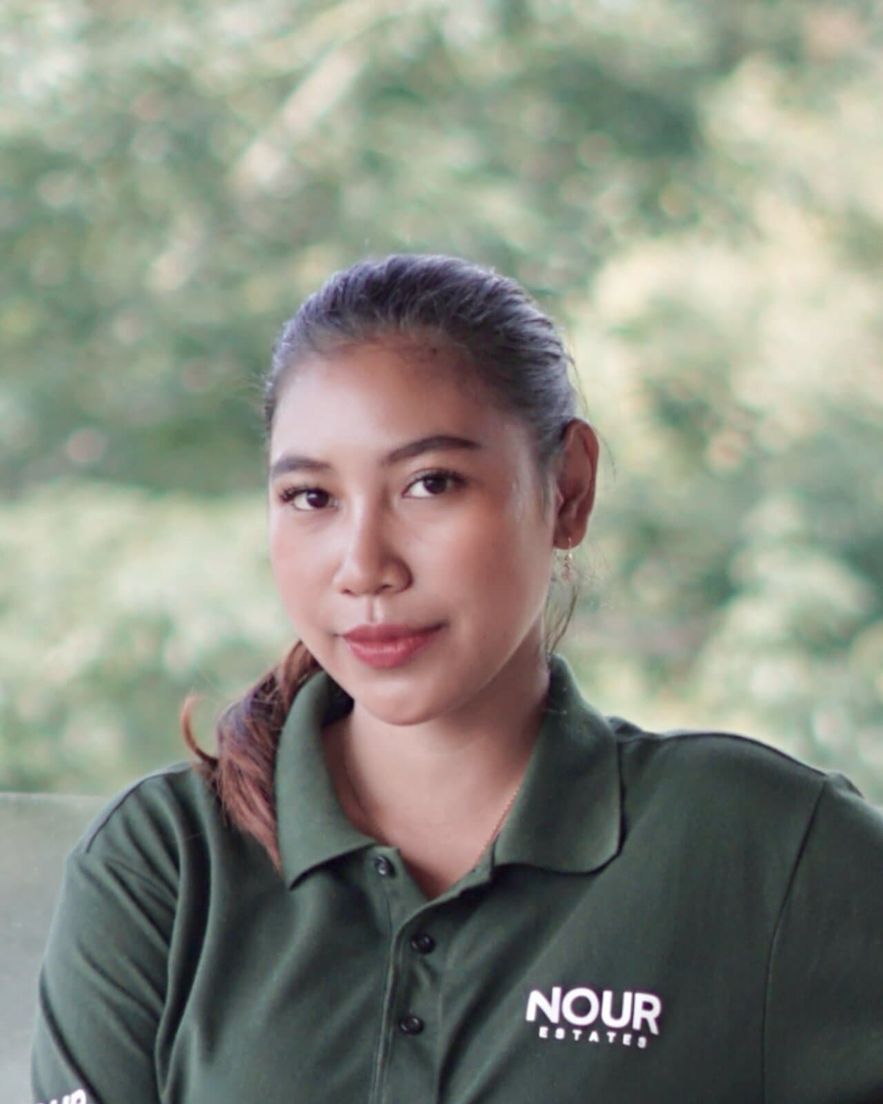 Rara, client support specialist at Nour Estates Lombok