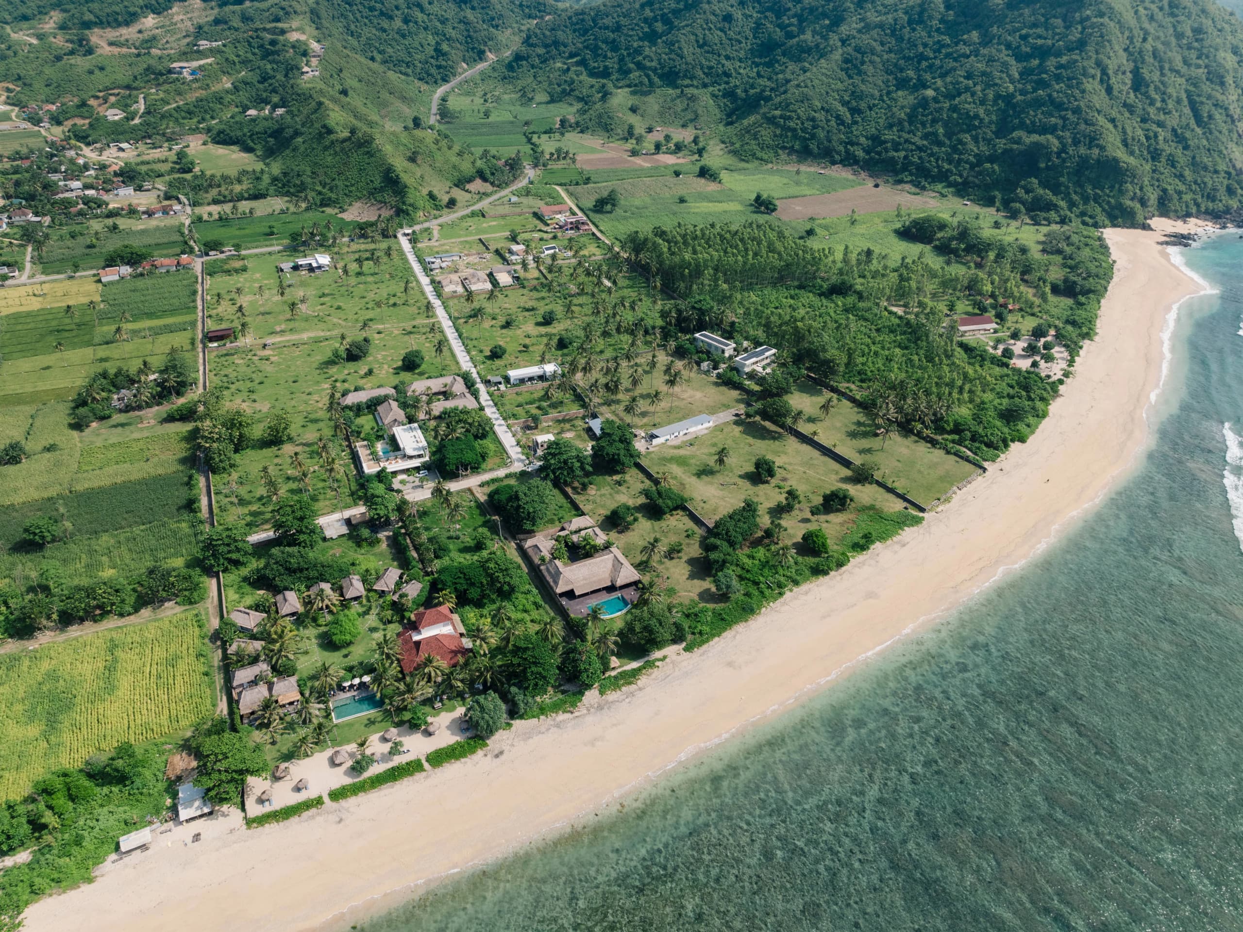 Twin Peaks Estate - Beachfront development in Serangan