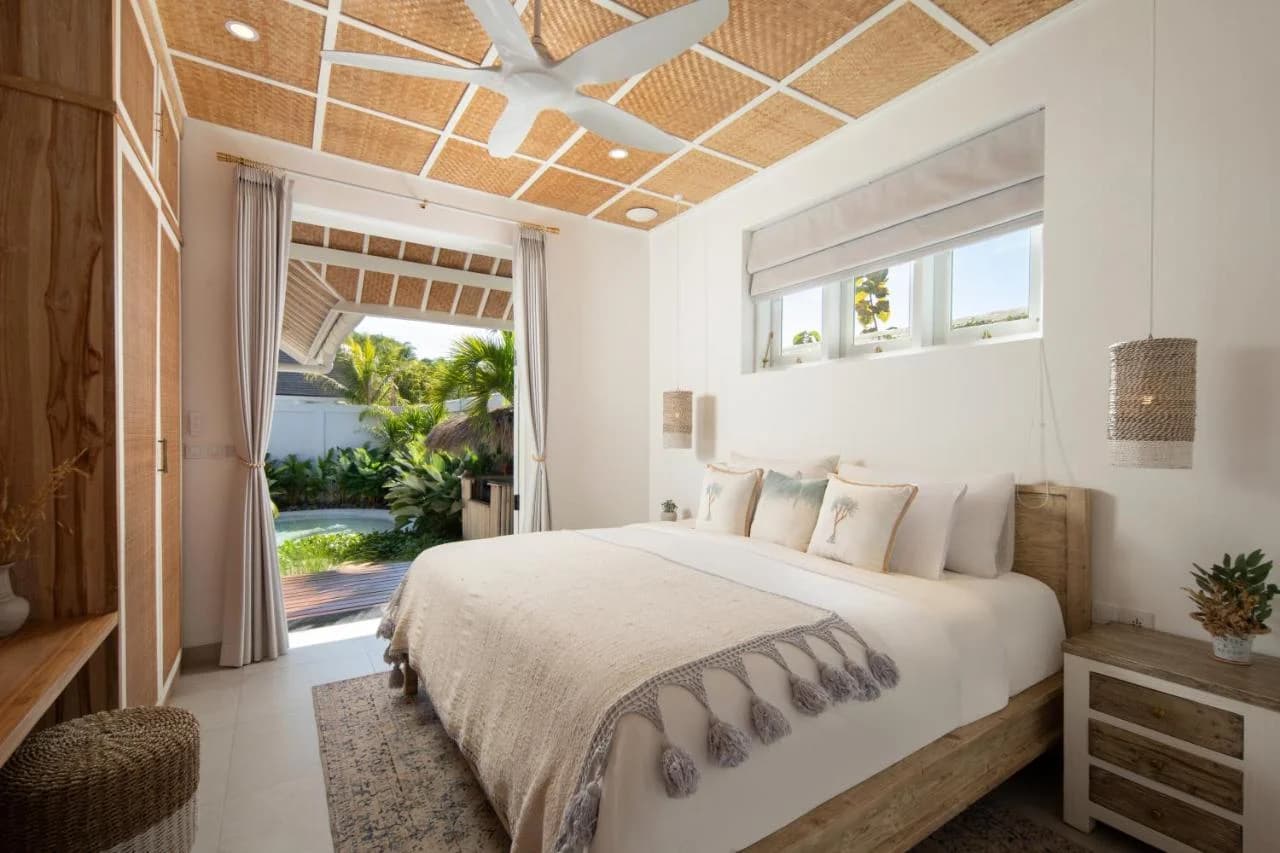 Turnkey selong belanak villa for sale - bedroom