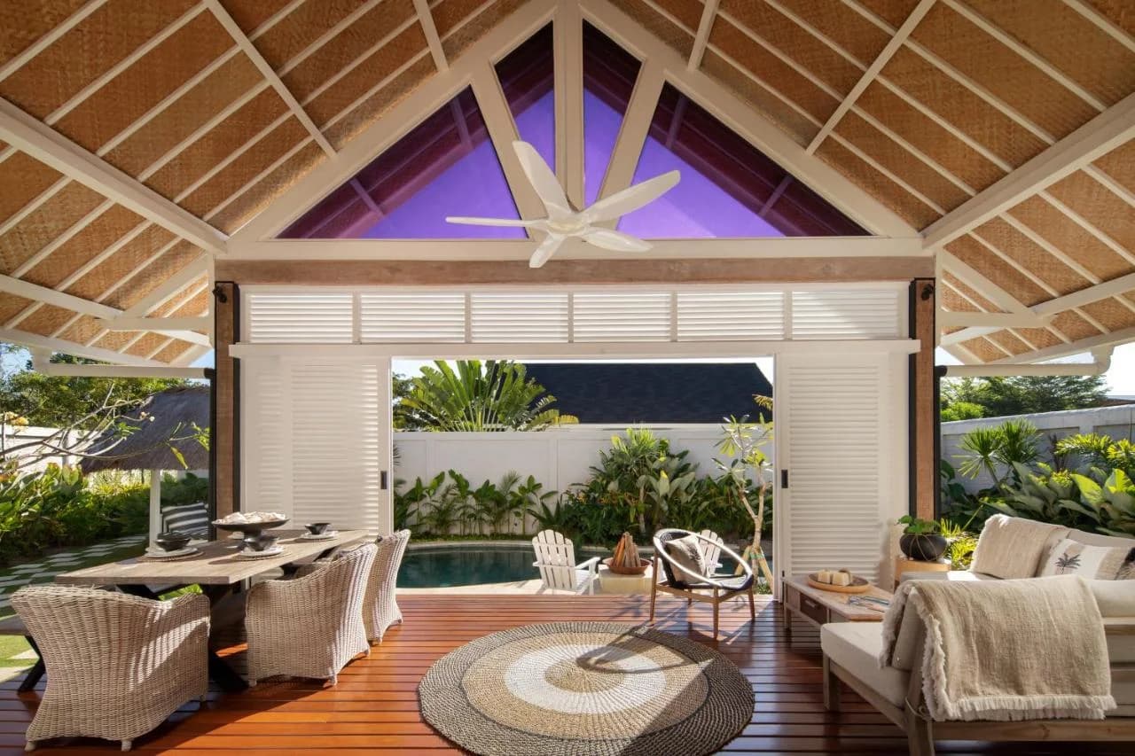 Turnkey selong belanak villa for sale - living