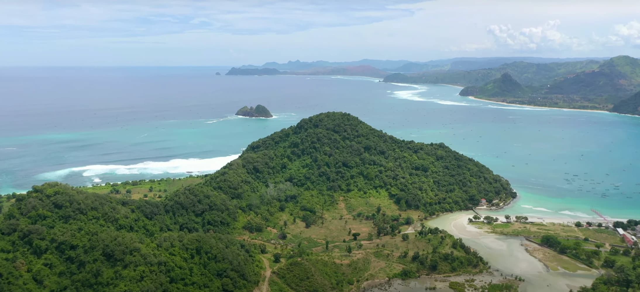 Selong Belanak bay turquoise waters - Selong Belanak property for sale