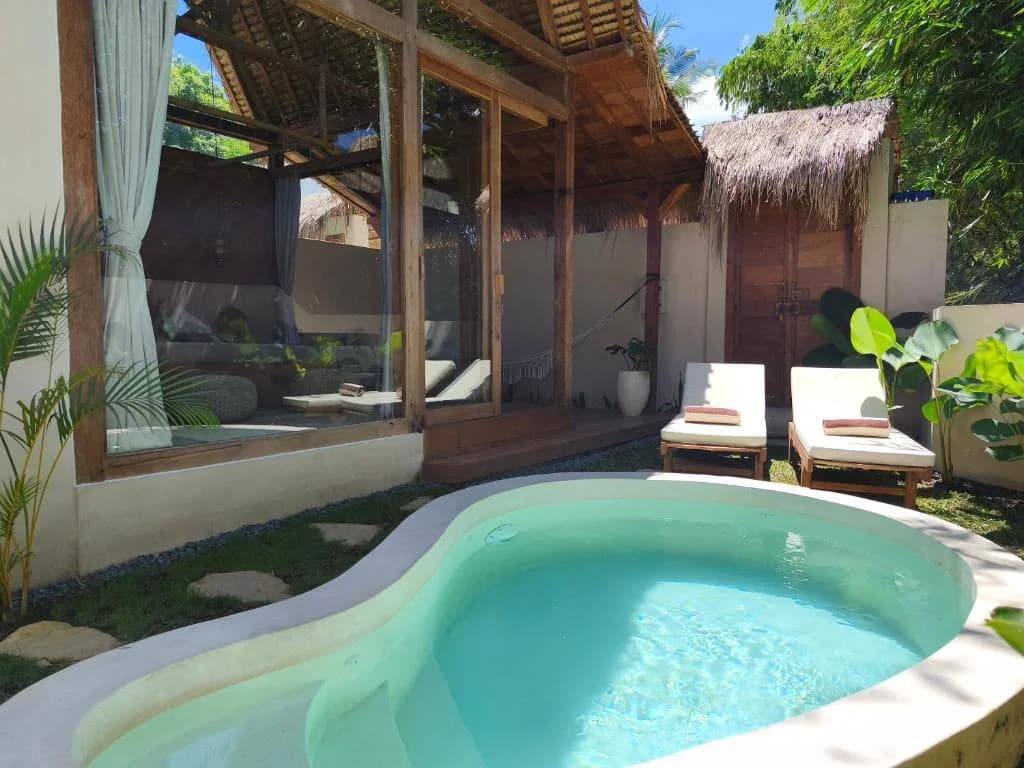 Teak Wood Villa for Sale in Kuta Lombok