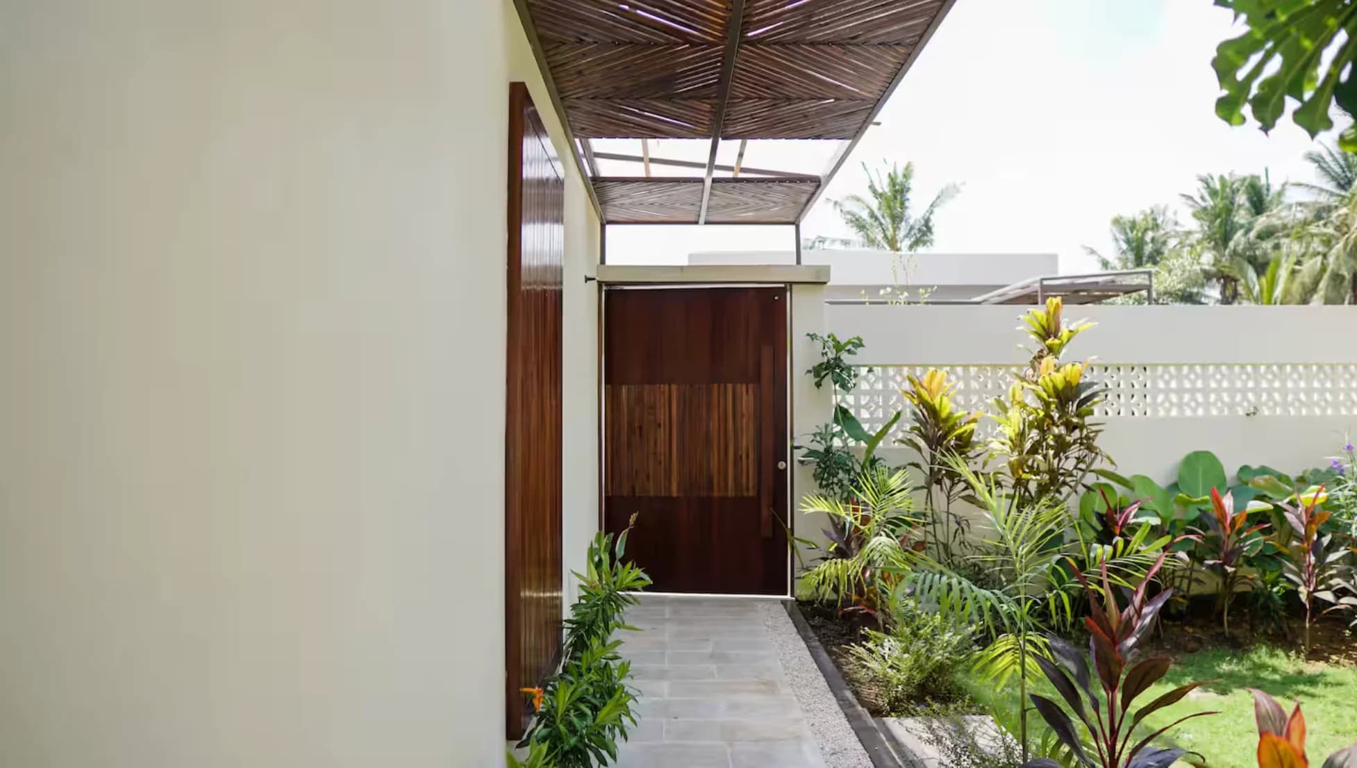 Exclusive-Villas-for-Sale-in-Kuta-Lombok