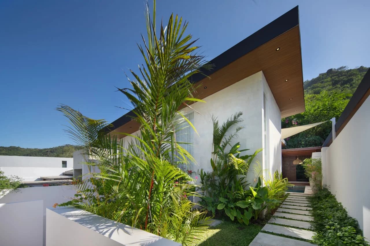 3-Bedroom Villa in Kuta Lombok for Sale